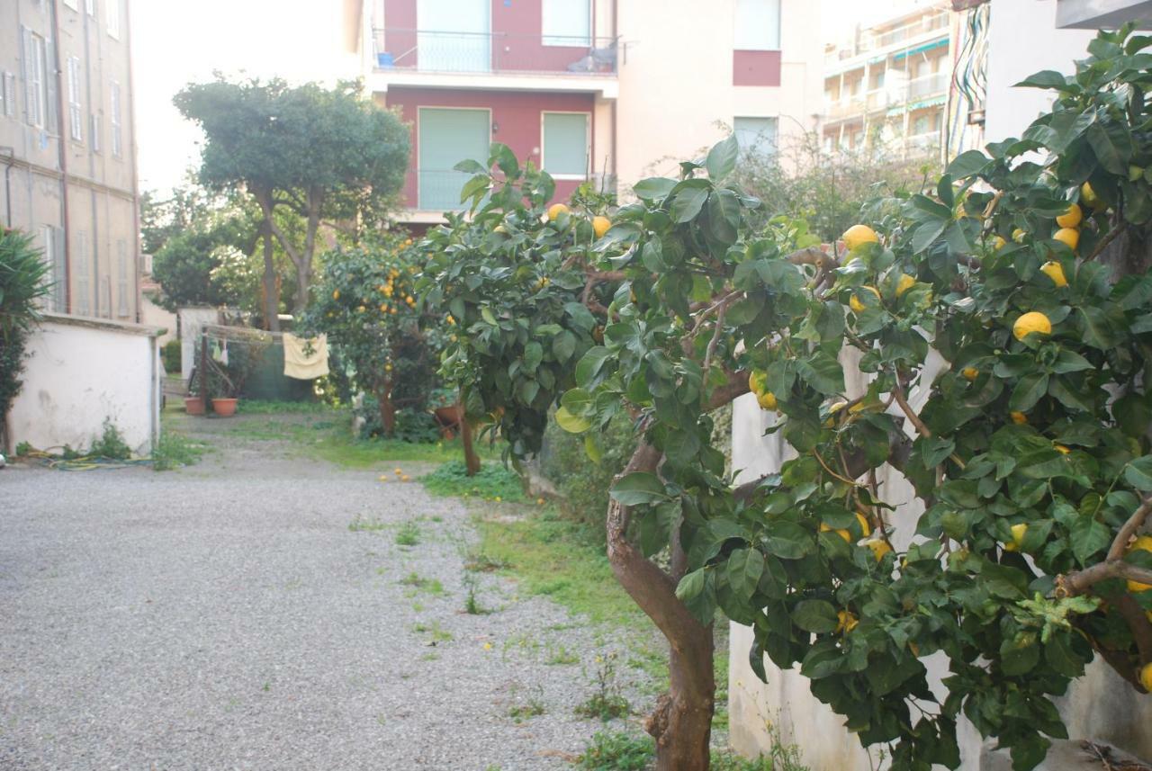 Palmaria Apartment Deiva Marina Luaran gambar